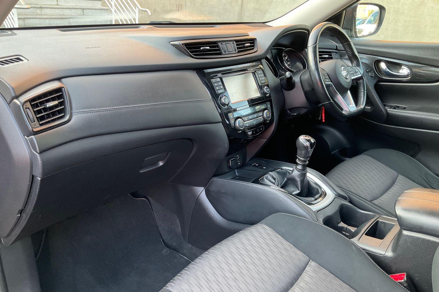 Nissan X-TRAIL Photo 17