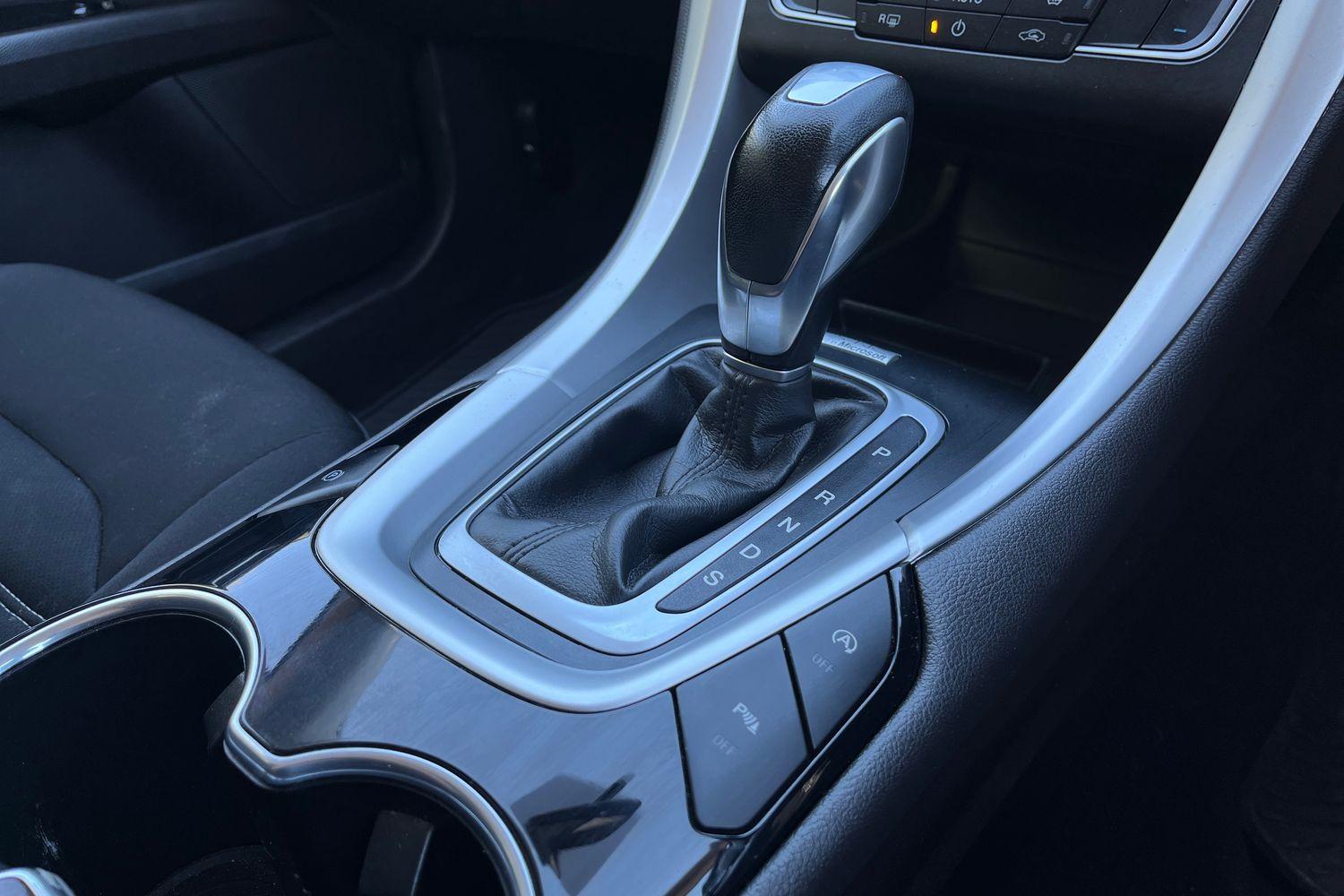 Ford Mondeo Photo 32
