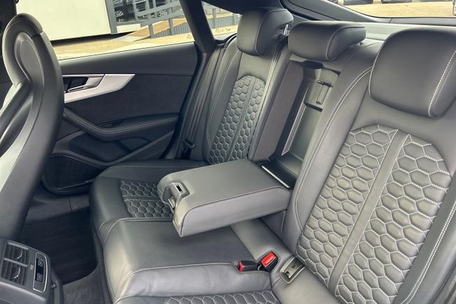 AUDI RS5 Photo 38