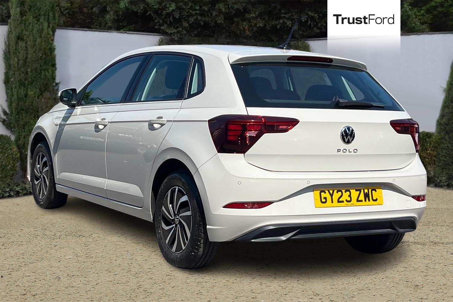 Volkswagen POLO Photo 1