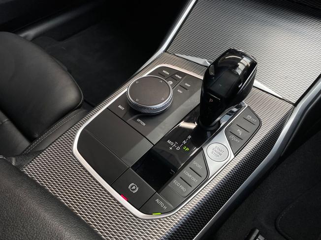 BMW 3 Series Photo 40