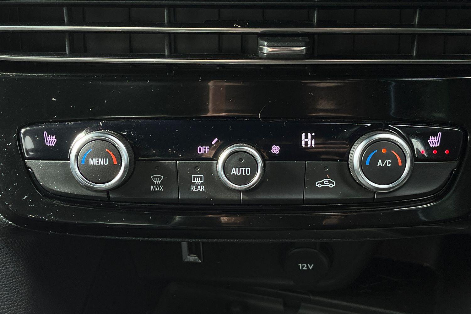 Vauxhall MOKKA Photo 32