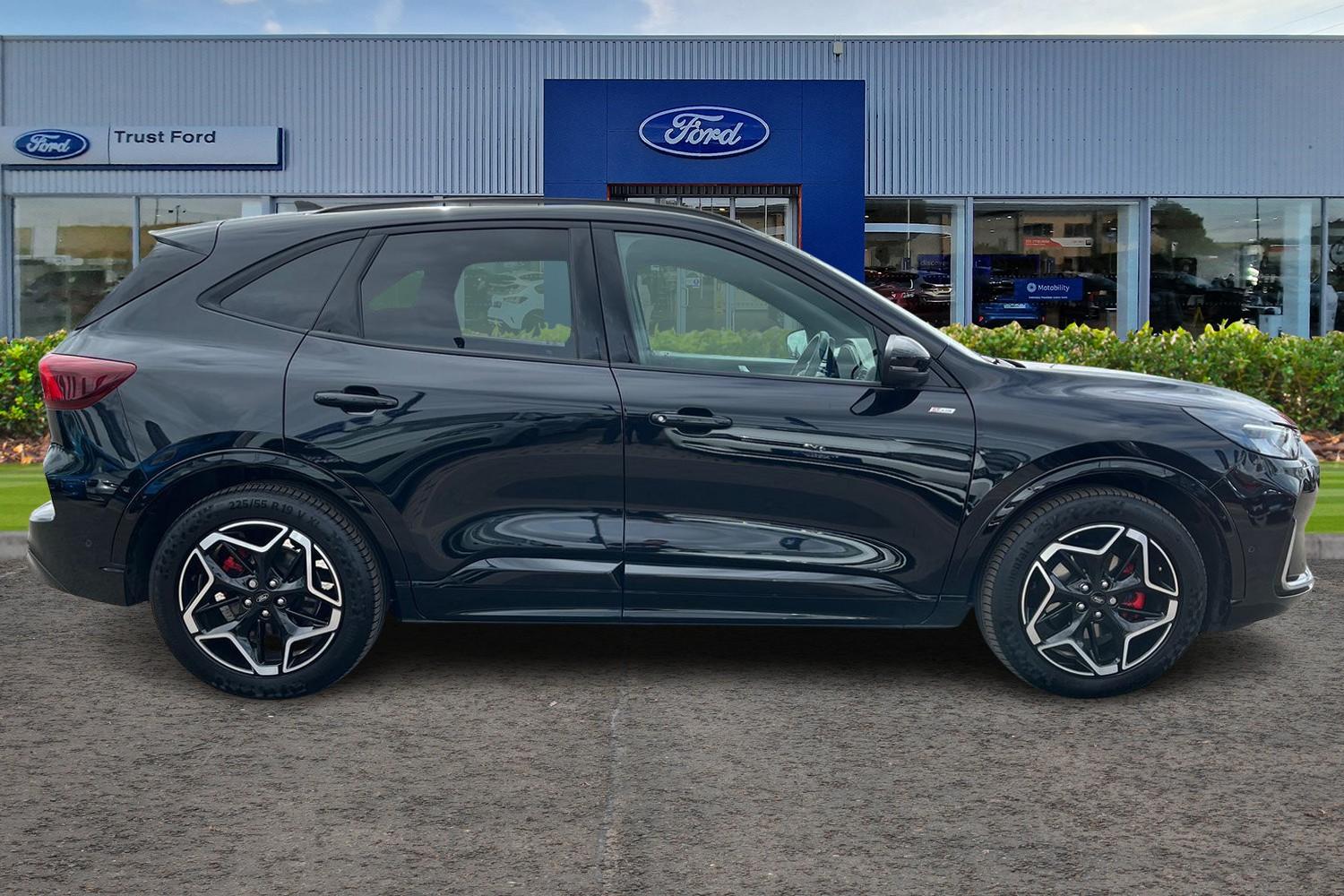 Ford Kuga Photo 2
