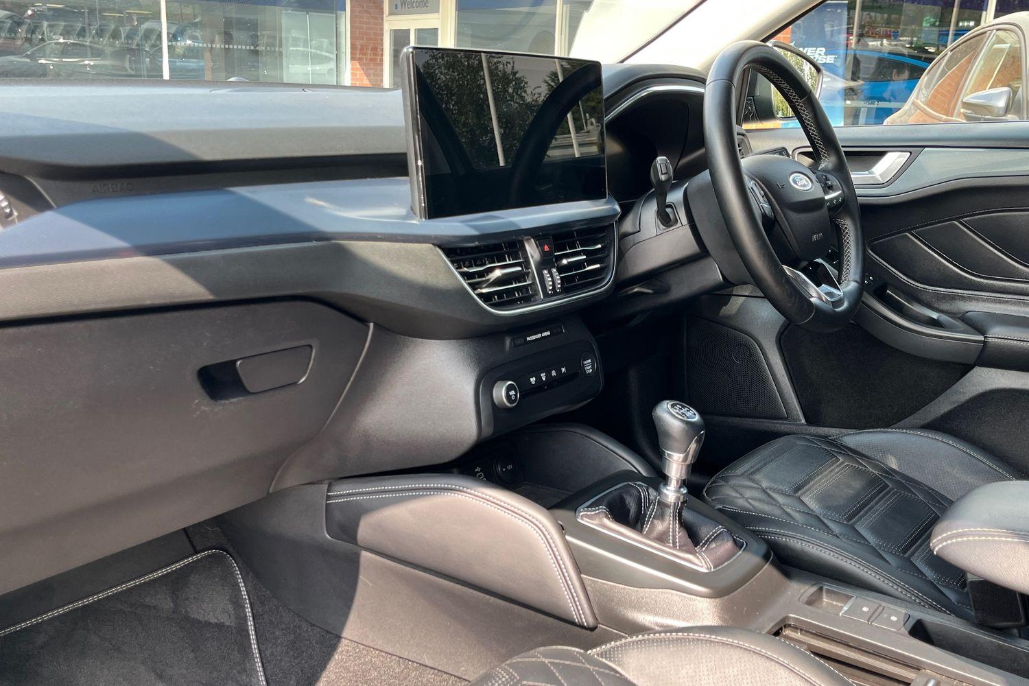 Ford Focus Photo 17