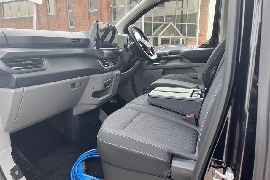 Used Ford TRANSIT CUSTOM MT75FFH 24