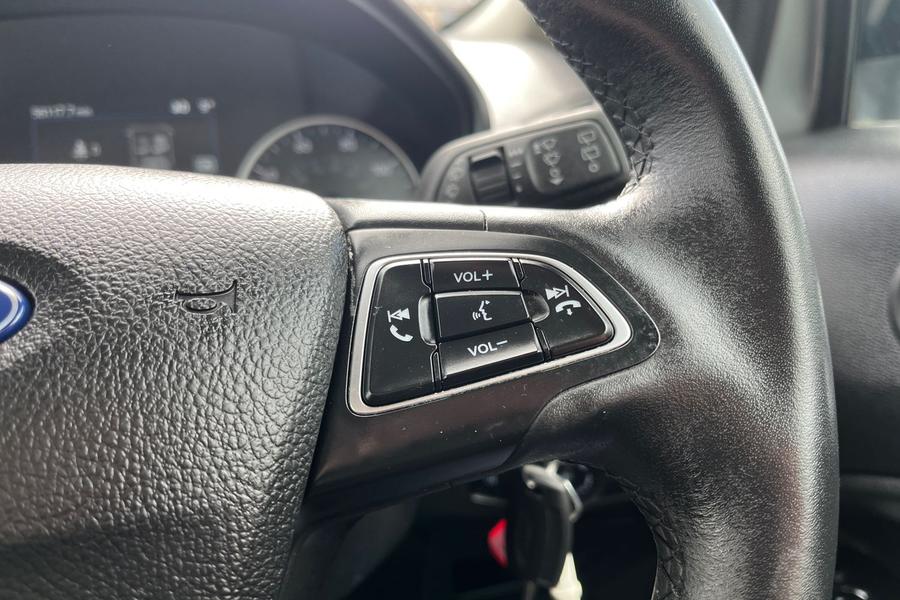 Ford ECOSPORT Photo autoimg-008418b120a8f1b7ddb3778f7b5894191e65d2f5.jpg