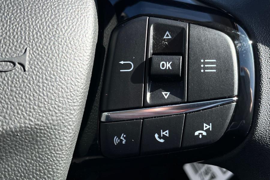 Ford Fiesta Photo autoimg-0087017ca55cba9a3682cd2ee63fa4cb933c91c1.jpg