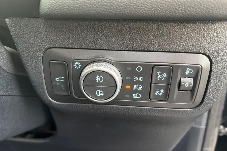 Ford KUGA Photo autoimg-0087188a6b285d98a292241c563a28542a5dc1b8.jpg