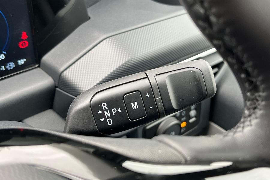 Ford TRANSIT CUSTOM Photo autoimg-0088c19f88743e0b36f88263cf2a1358ac9292b7.jpg