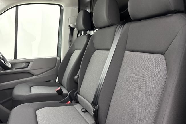 VOLKSWAGEN Crafter Photo 21