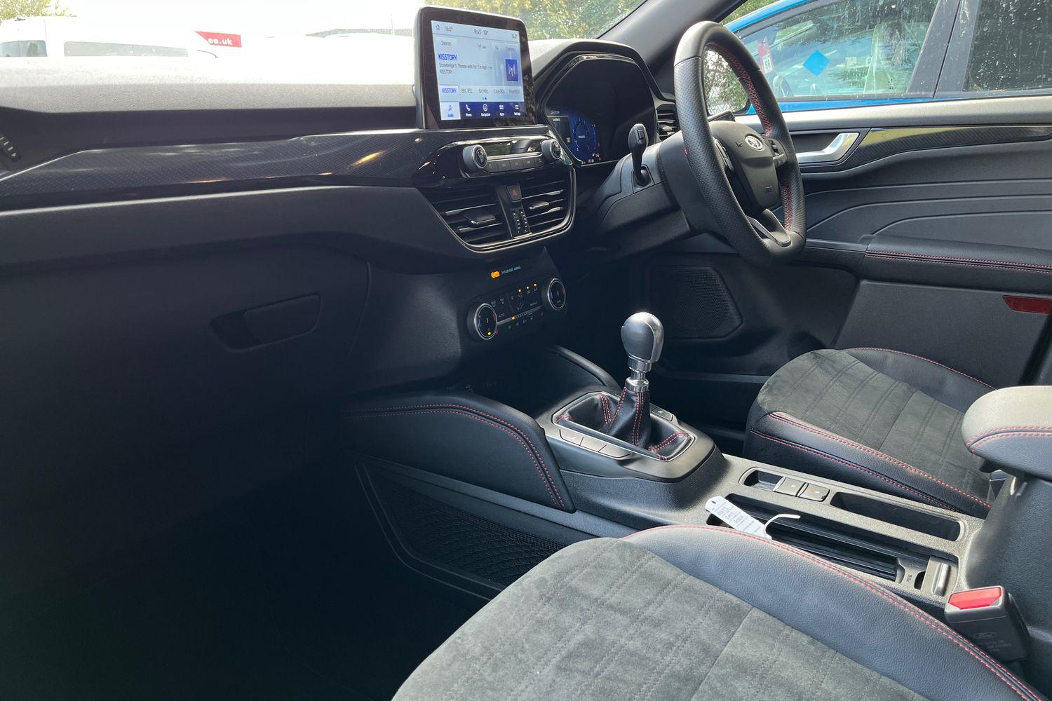 Ford KUGA Photo 17