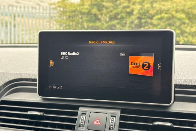 AUDI Q5 Photo 13