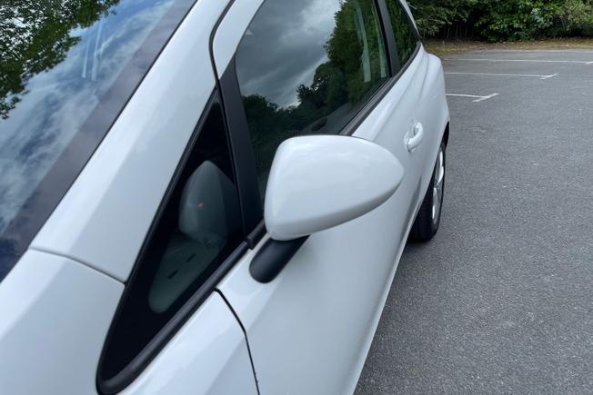 VAUXHALL Corsa Photo 20