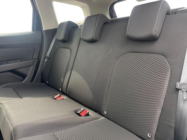 DACIA Duster Photo 9