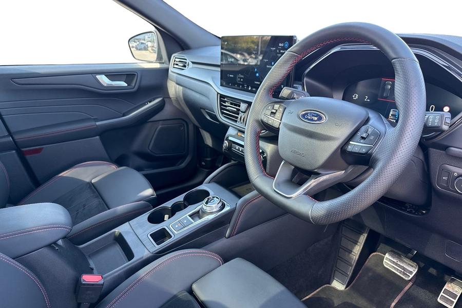Ford KUGA Photo autoimg-0090c2396a63647b349cf0a9429e8d59618eeb92.jpg