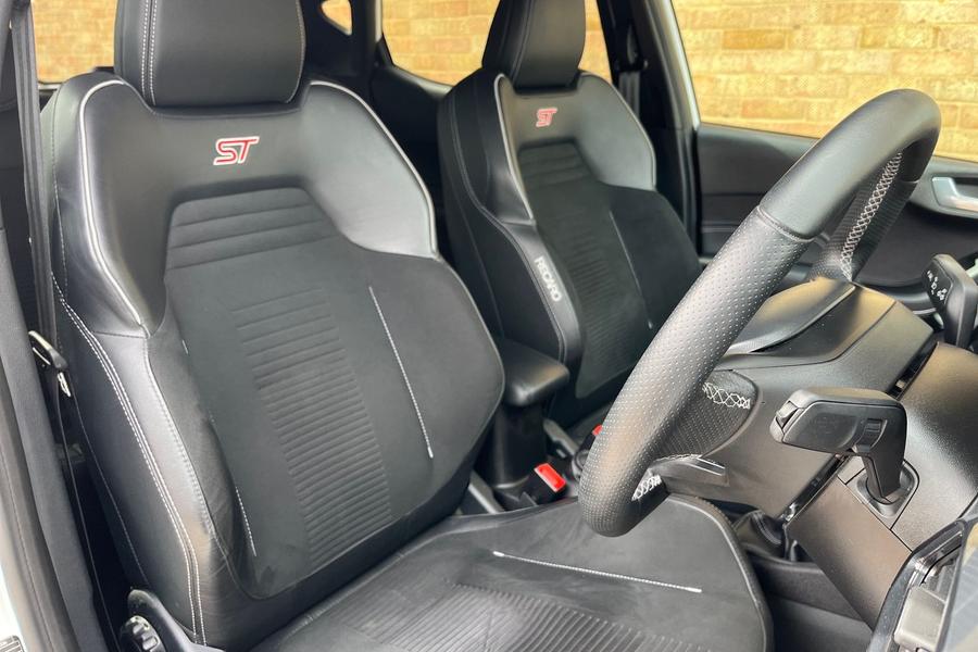 Ford FIESTA Photo autoimg-0091078dcb828ad43ab80a1a2c3ad744c50ffcc2.jpg
