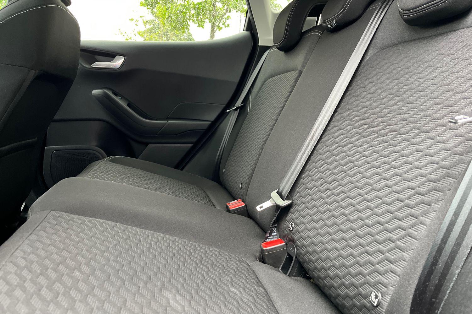 Ford FIESTA Photo 19