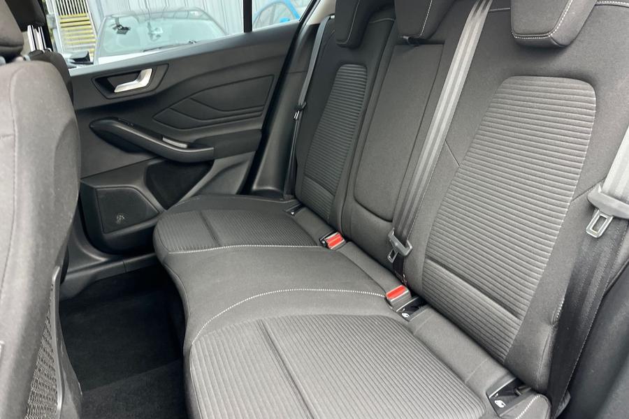 Ford Focus Photo autoimg-0096fcdb287b532bf59282eb0a4fc9634315647c.jpg
