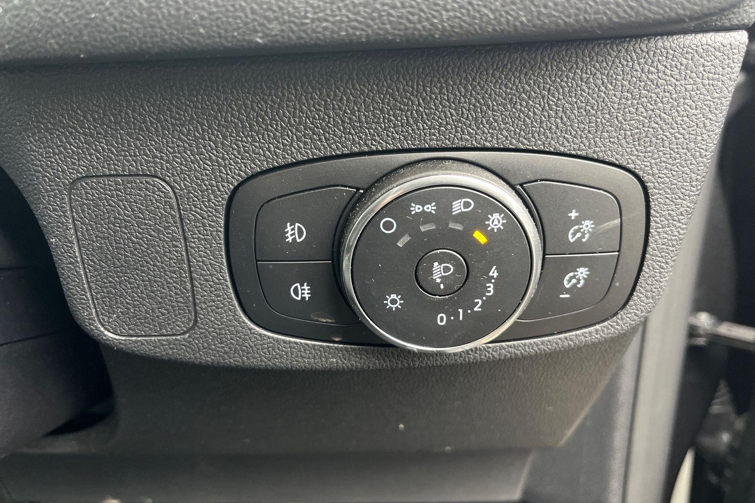 Ford FOCUS Photo 30