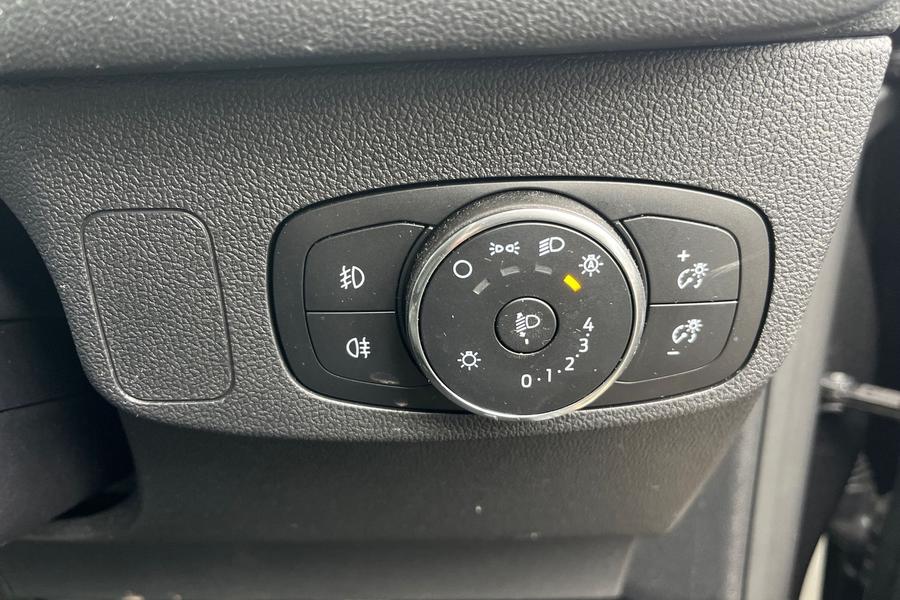 Ford FOCUS Photo autoimg-0097f191db7be342adc71a4fa430d2cd7fd0a2d7.jpg