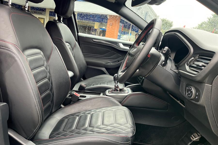 Ford FOCUS Photo autoimg-009c73e090d4ab6aac70317c541caa6c38661e8c.jpg