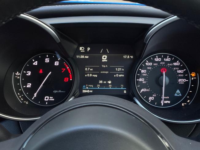 ALFA ROMEO Giulia Photo 15