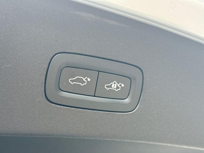 POLESTAR Polestar 2 Photo 38