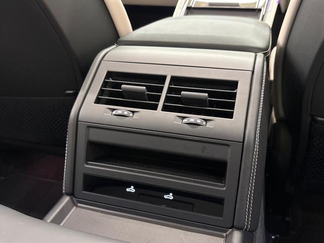 PORSCHE Panamera Photo 47