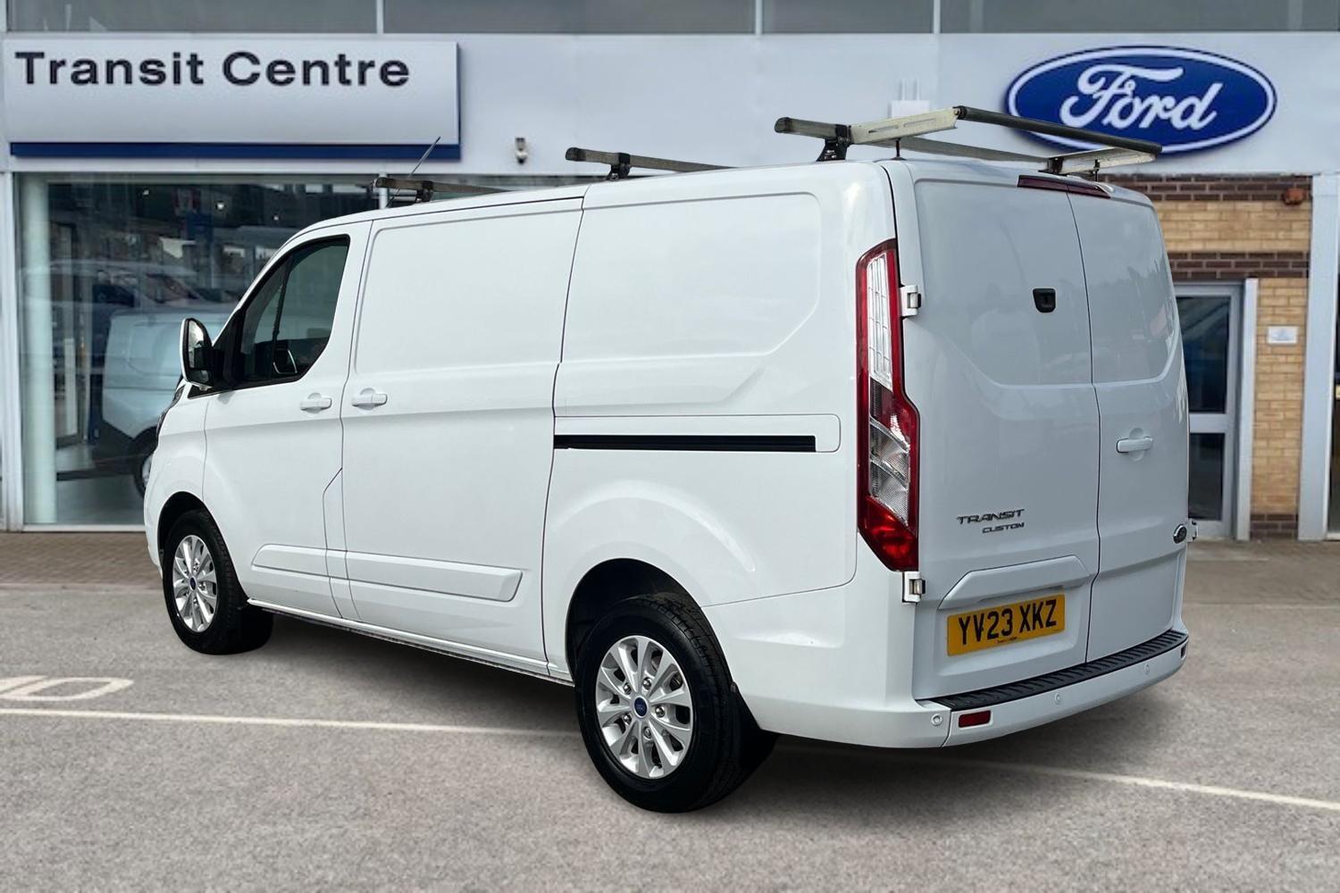 Ford Transit Custom Photo 1