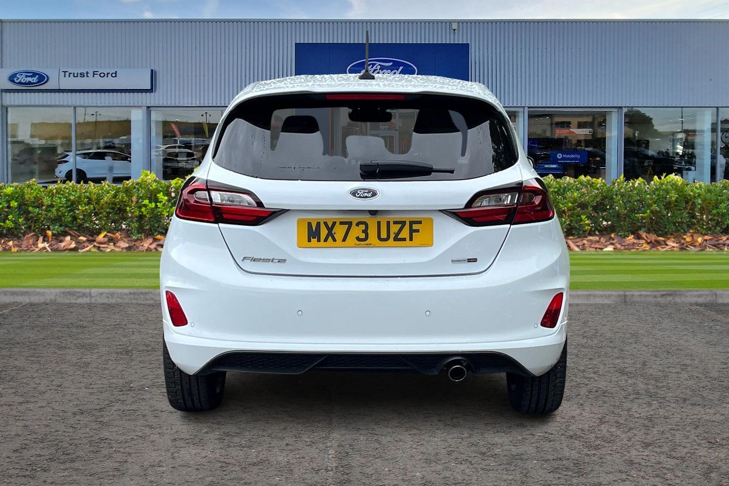 Ford Fiesta Photo 6