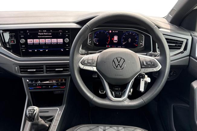 VOLKSWAGEN Polo Photo 11