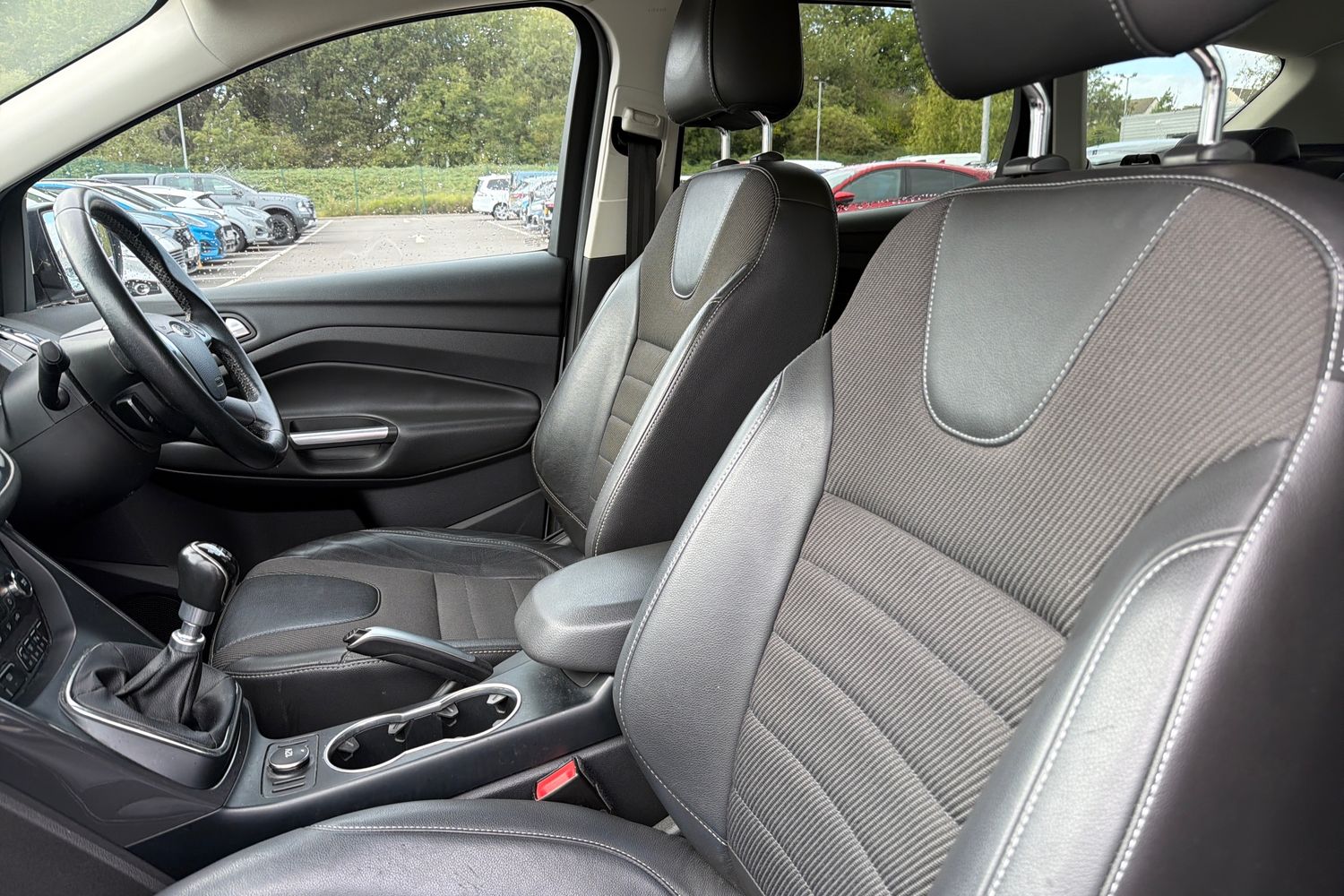 Ford KUGA Photo 18