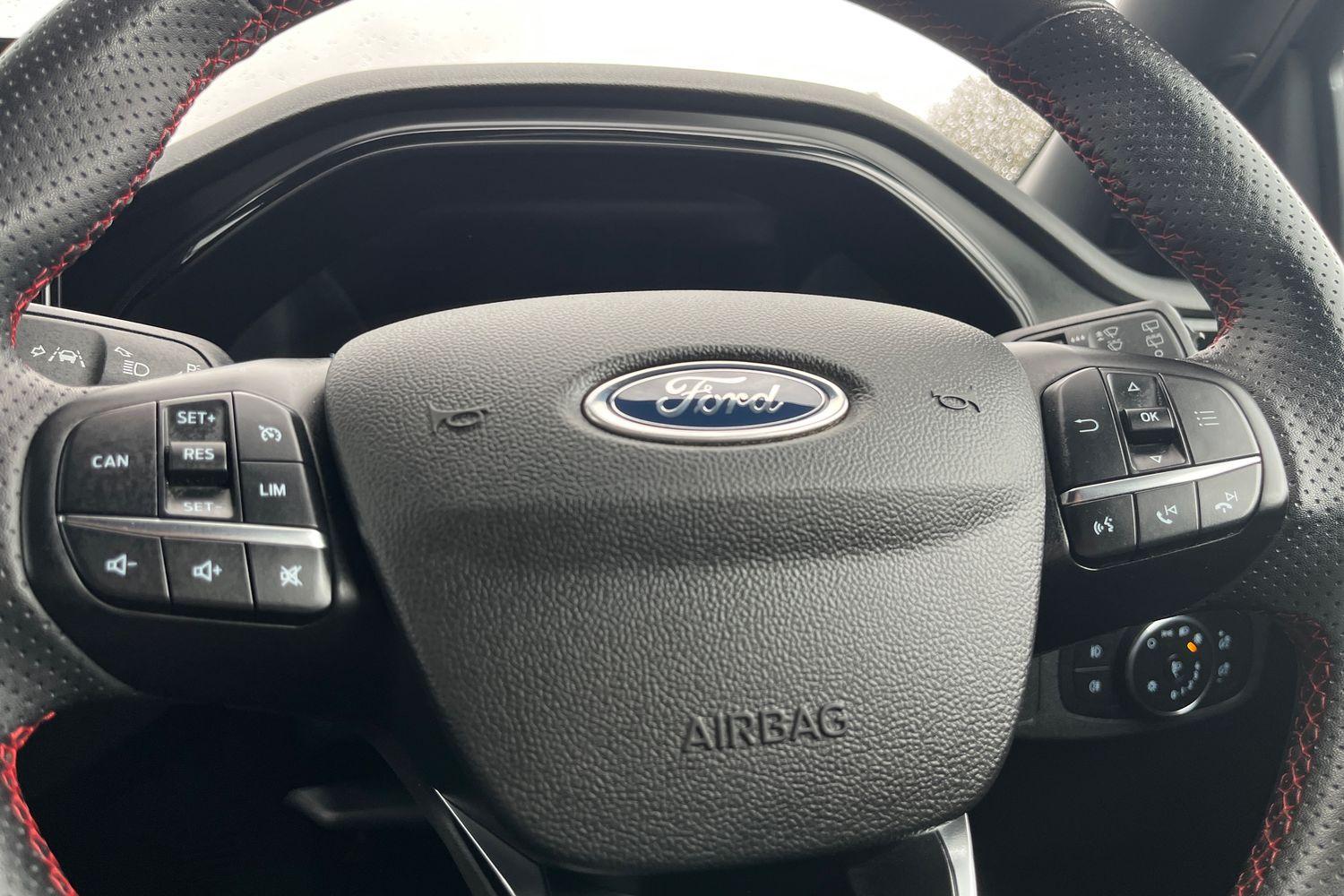 Ford FOCUS Photo 35