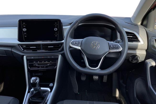 VOLKSWAGEN T-Roc Photo 11