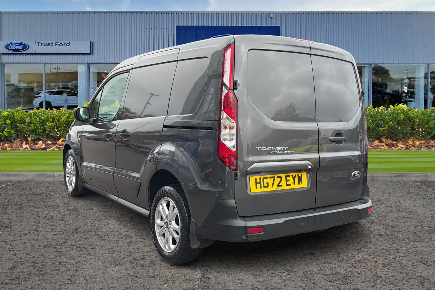 Ford TRANSIT CONNECT Photo 1