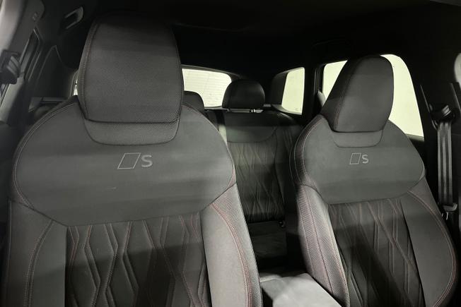 AUDI Q3 Photo 25