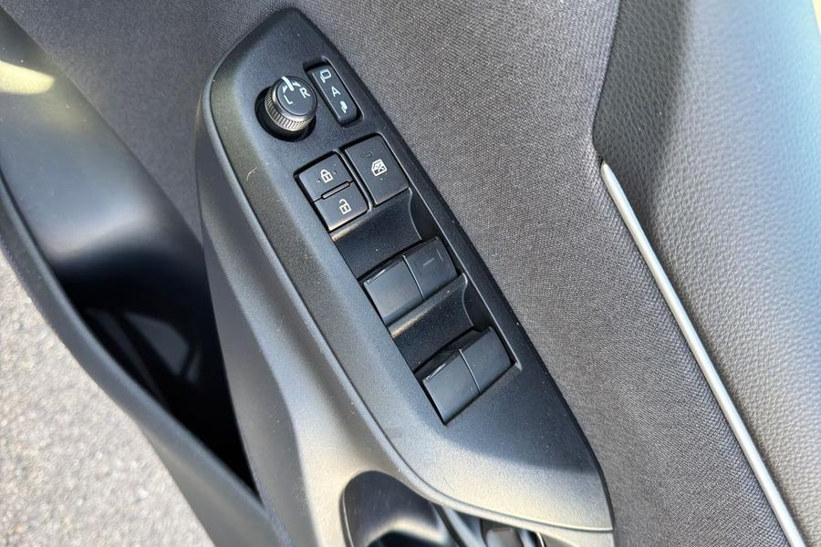 Toyota Yaris Photo autoimg-00bbc88cd36bf16253d7af65e899516def55bac7.jpg