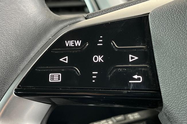 Audi Q4 E-Tron Photo 16
