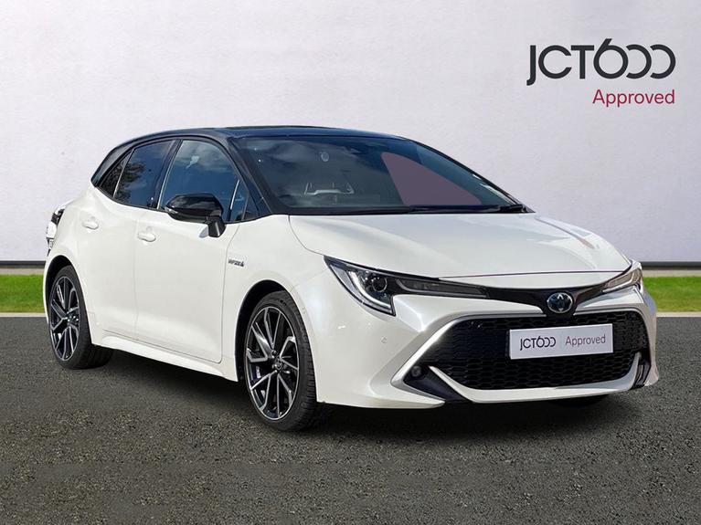 Used 2021 TOYOTA Corolla 2.0 VVT-h GPF Excel Hatchback 5dr Petrol Hybrid CVT Euro 6 (s/s) (184 ps) White at JCT600