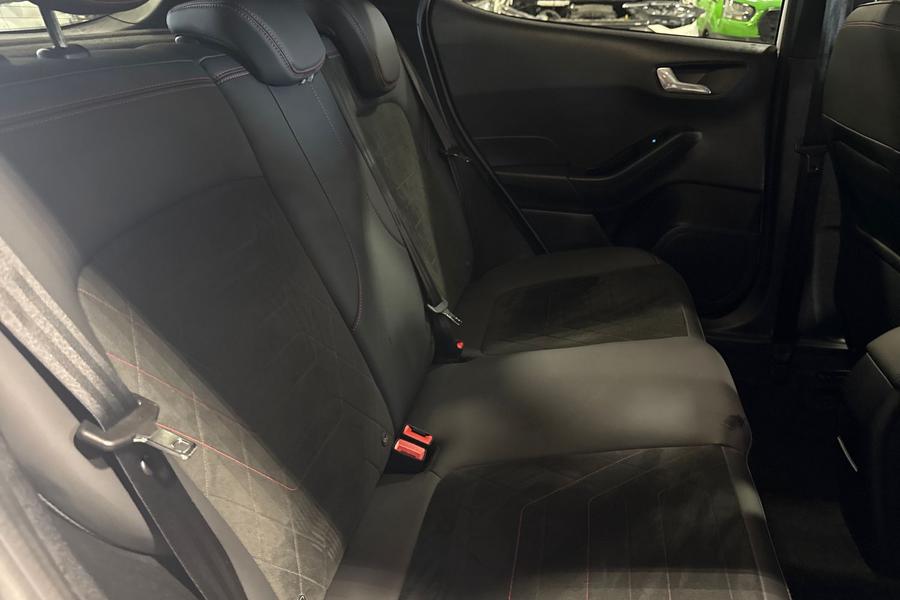 Ford FIESTA Photo autoimg-00cad578826e301f953ef9d960860287dfce7ec5.jpg