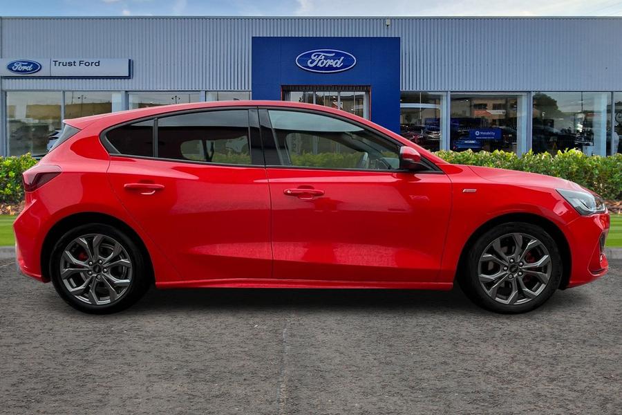 Ford FOCUS Photo autoimg-00cb0d94327b7a0ada2af70beac1c88ea879d398.jpg