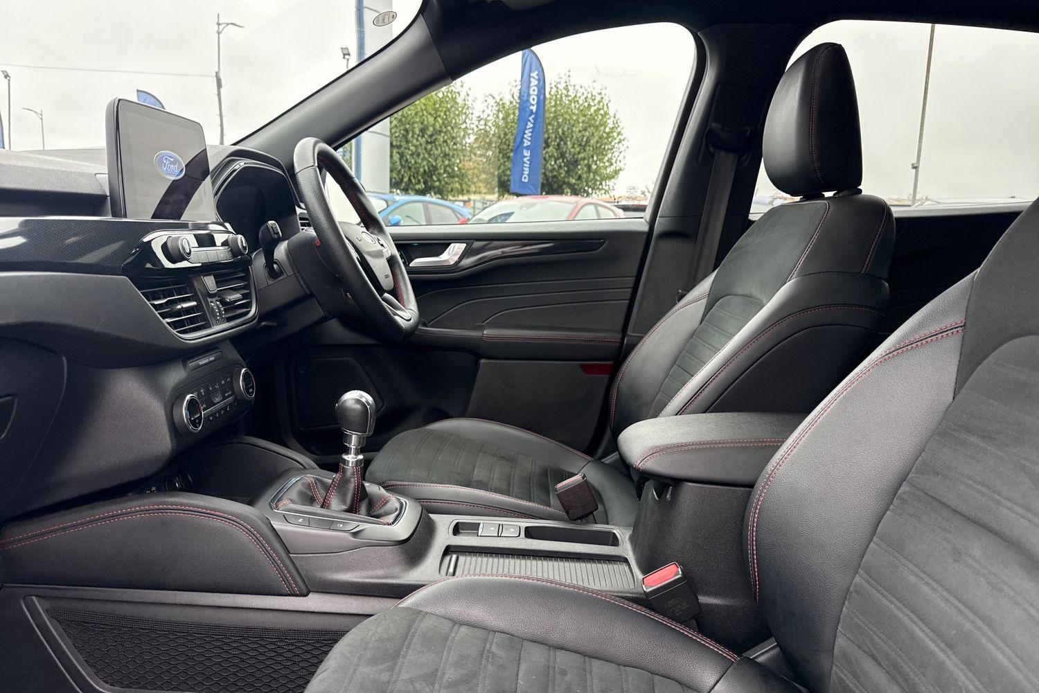 Ford KUGA Photo 18