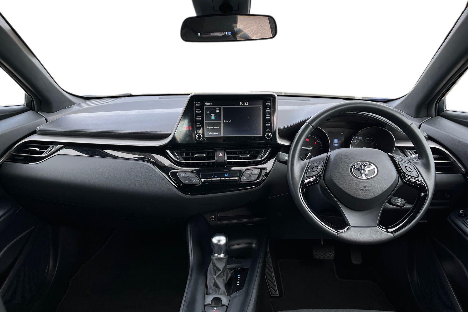 Toyota C-HR Photo 9