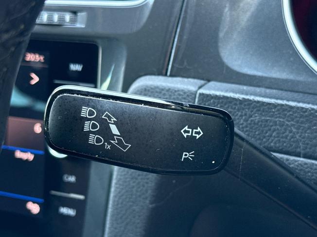 VOLKSWAGEN Golf Photo 57