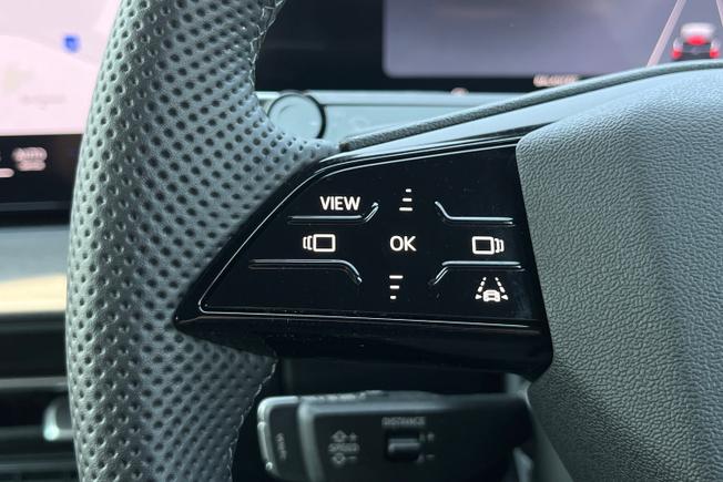 AUDI Q3 Photo 16