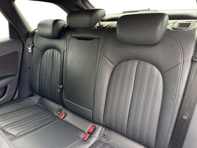 AUDI A6 Photo 9