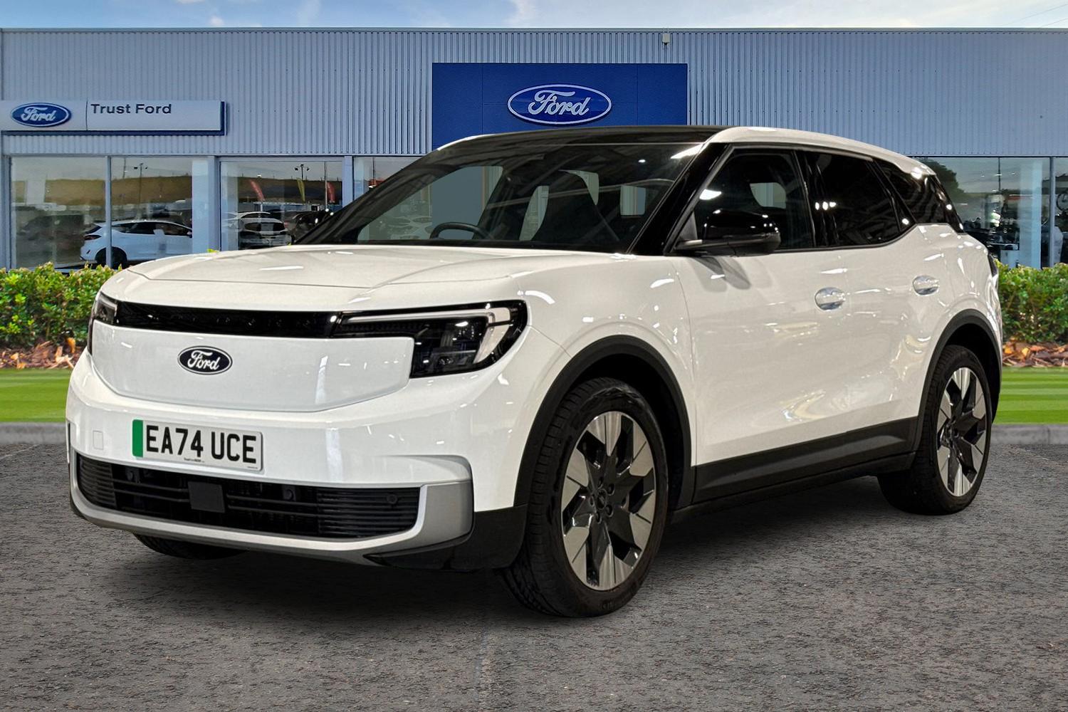 Ford Explorer Photo 4