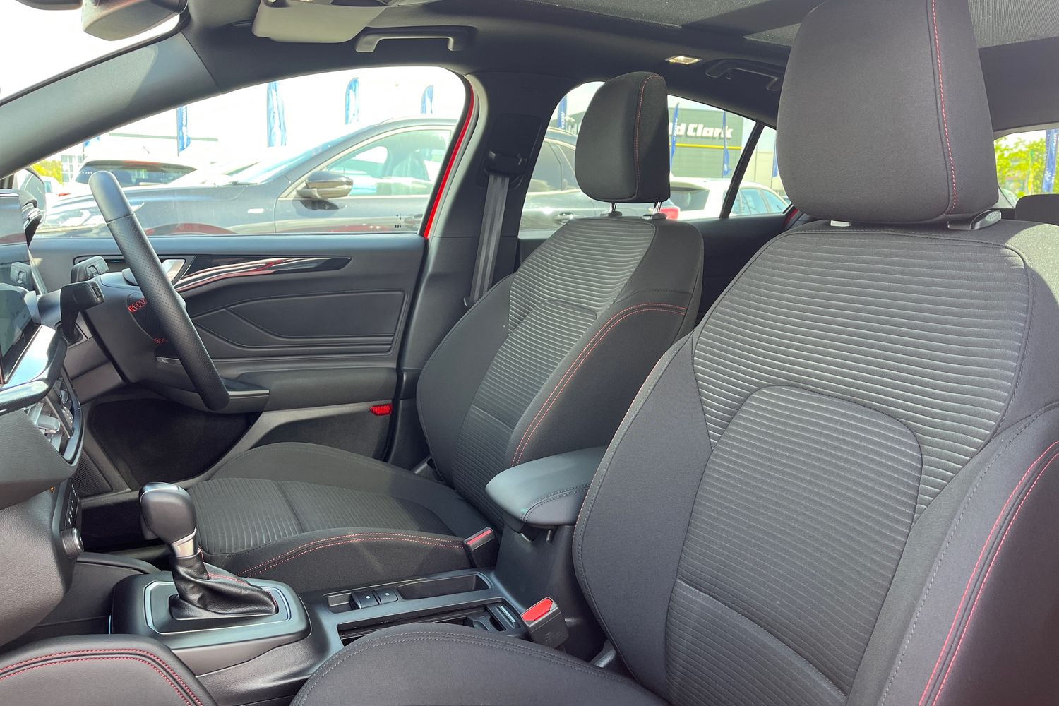 Ford Focus Photo 18