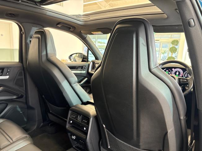 PORSCHE Cayenne Photo 36