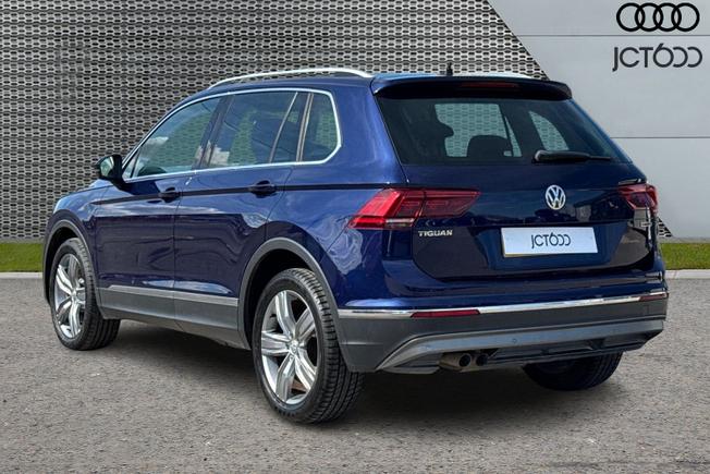 VOLKSWAGEN Tiguan Photo 3